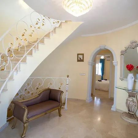 Villa Sushil
